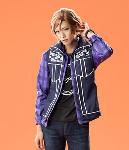 Kenta Mizue as Banri Settsu