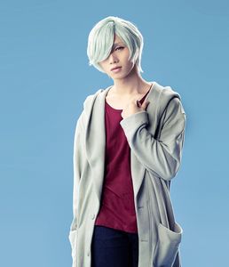 Keisuke Ueda as Hisoka Mikage